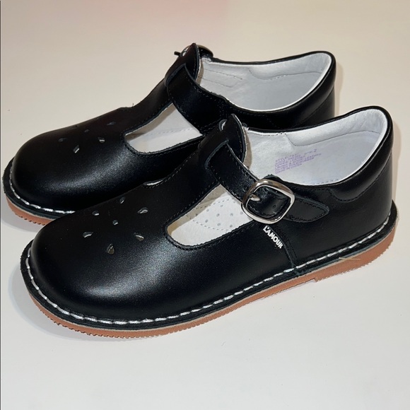 Lamour Classic Black Kids Shoes - Picture 4 of 6